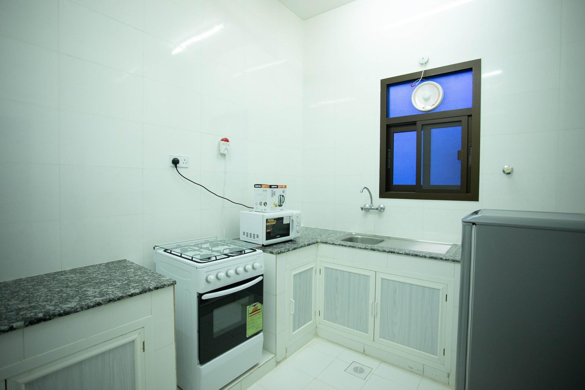 Star Emirates Furnished 1 *