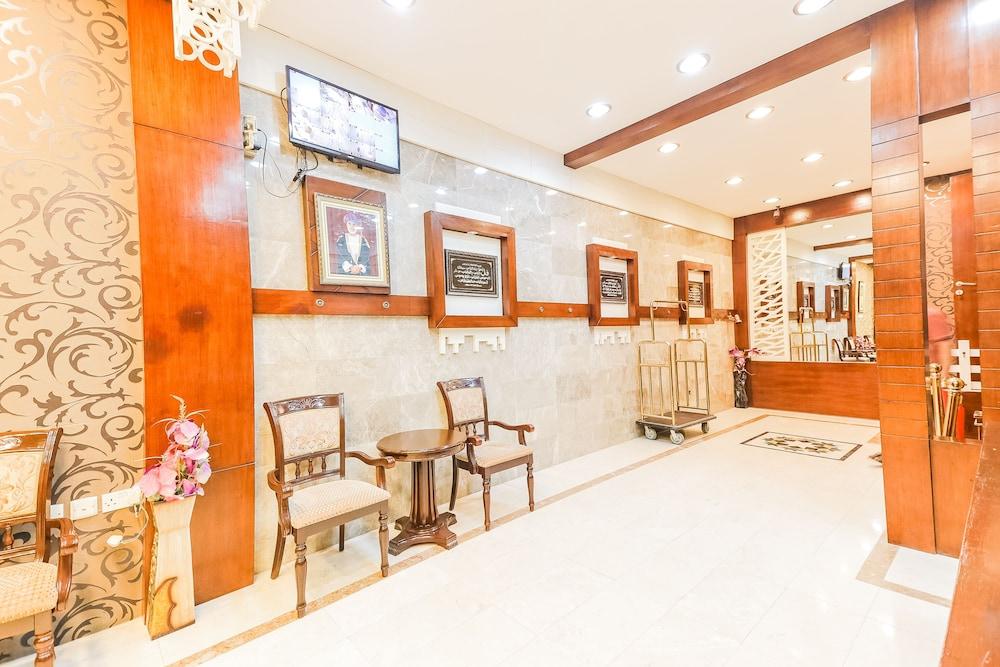 Star Emirates Furnished 1 Appartement